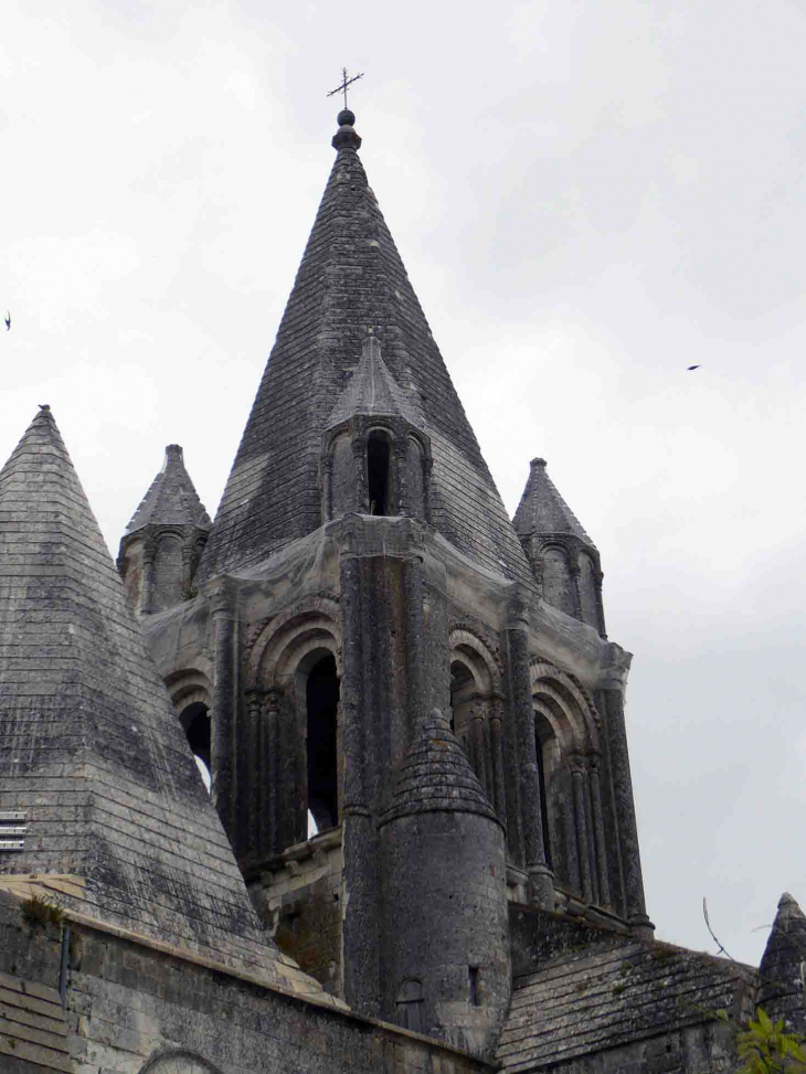 La Cité Royale : l'église Saint Ours - Loches