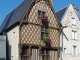 Maison à pans de bois du XVe siècle, 4 rue Paul-Louis Courier.  Elle abrite la bibliothèque.