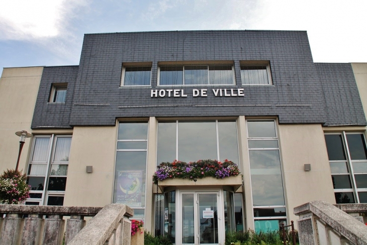 Hotel-de-Ville - Monts