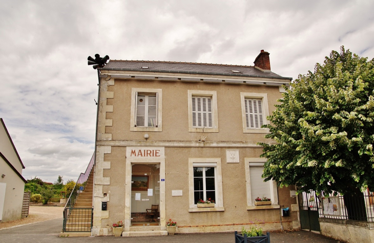 La Mairie - Neuillé-le-Lierre