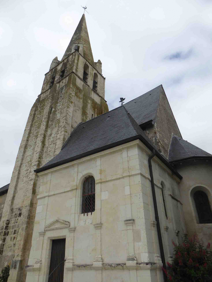 Derrière l'église - Saint-Quentin-sur-Indrois