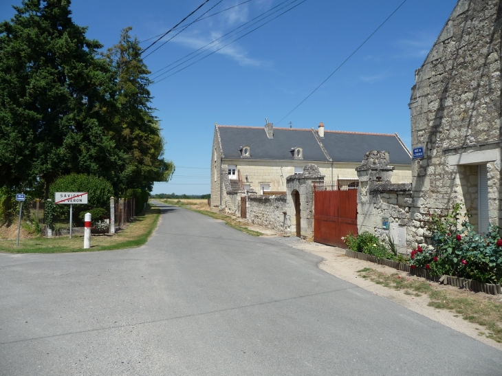 Photo à SavignyenVéron (37420) Rue de la chenaie SavignyenVéron