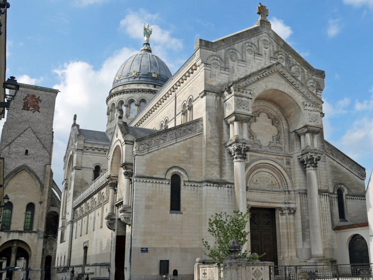 La basilique Saint Martin - Tours