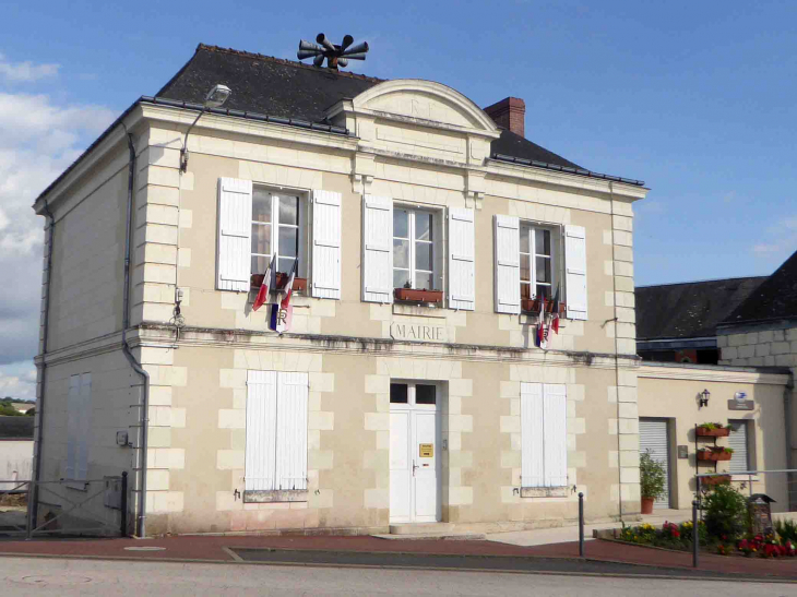 La mairie - Verneuil-sur-Indre