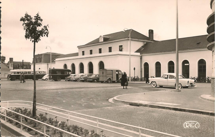 Rue de la gare! - Châteauroux