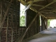 Photo suivante de Le Pont-Chrétien-Chabenet L'intérieur du pont de bois couvert.