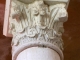 Abbatiale Saint Pierre : chapiteau sculpté de la nef.