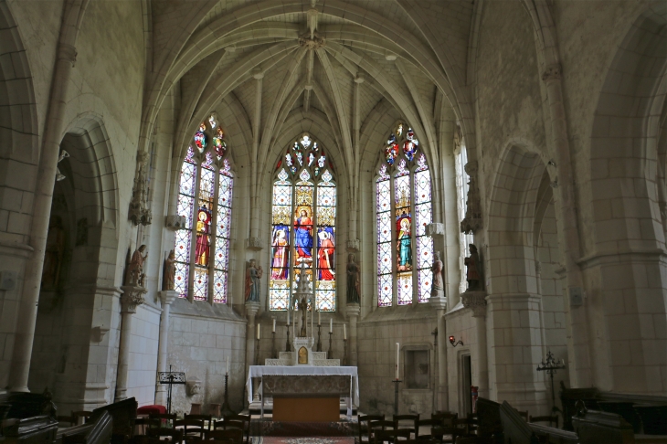 Eglise Saint Sulpice : le choeur. - Palluau-sur-Indre