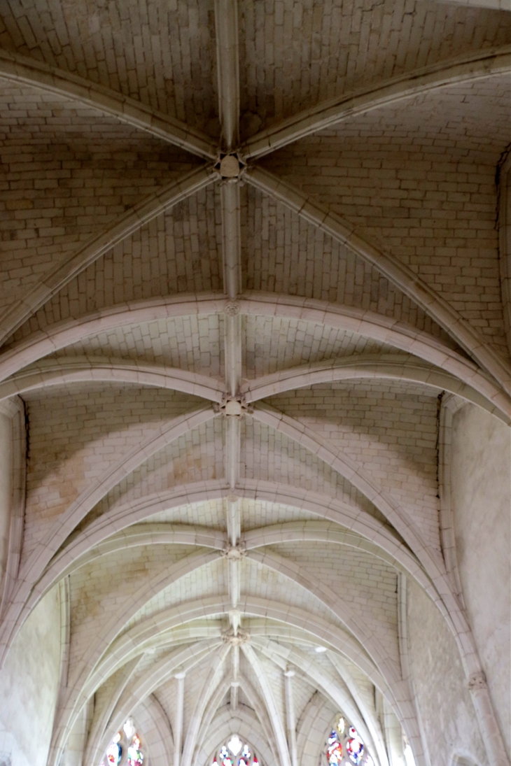 Eglise Saint Sulpice : le plafond de la  nef. - Palluau-sur-Indre