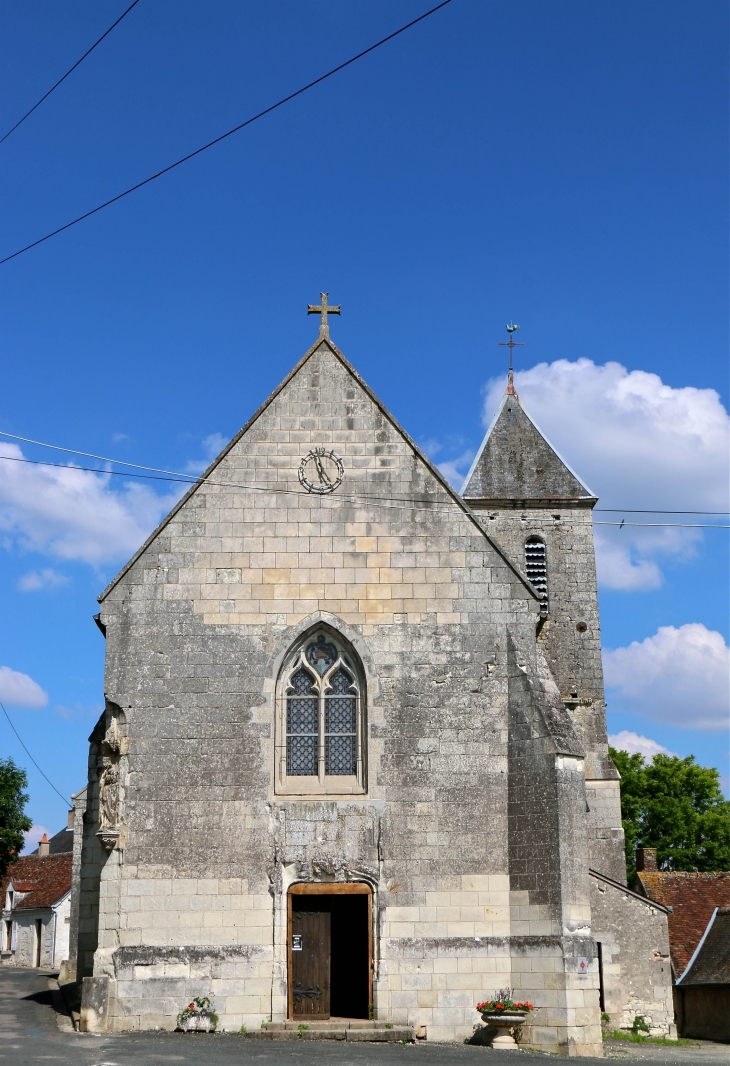 Façade occidentale de l'église Saint Sulpice. - Palluau-sur-Indre