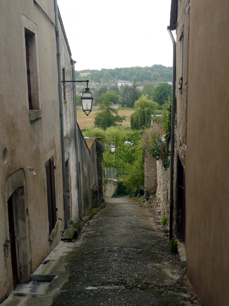 Ruelle d'accès à la Creuse - Saint-Gaultier