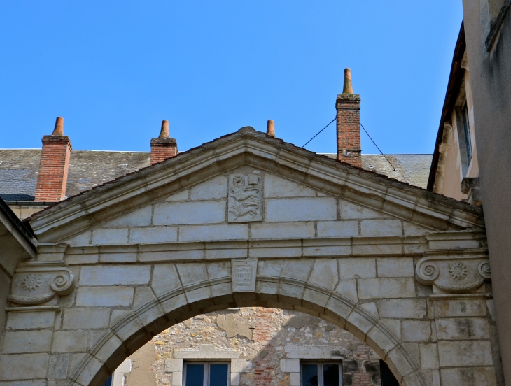 Ancienne école des moines au XIIe siècle. - Saint-Gaultier