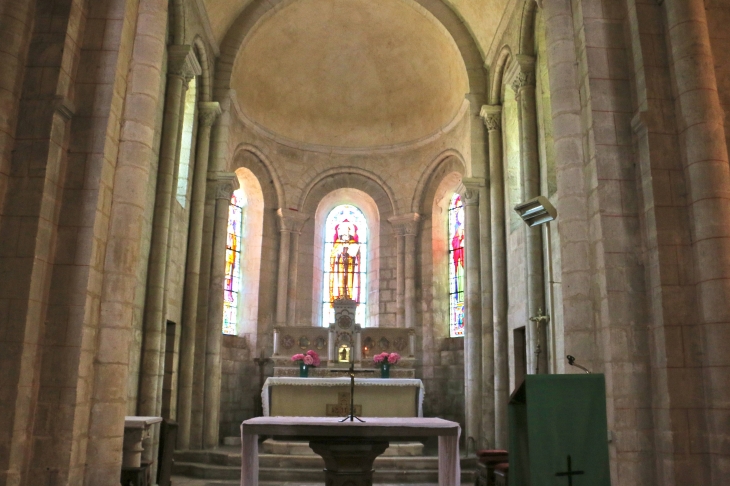 Le choeur de l'église Saint Gaultier : abside en cul de four. - Saint-Gaultier