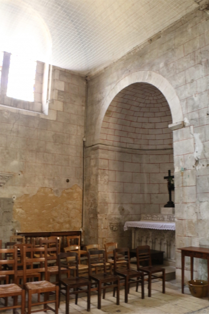 Eglise Saint Gaultier : petite chapelle de gauche. - Saint-Gaultier