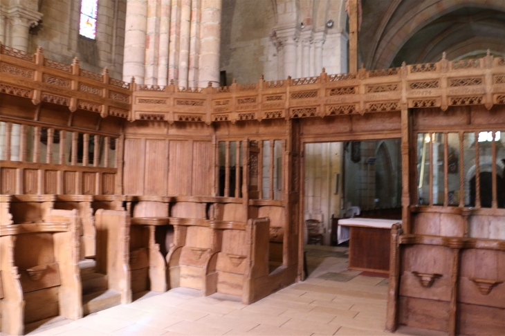 Eglise Saint Marcel : les stalles du choeur, début XVIe siècle. - Saint-Marcel