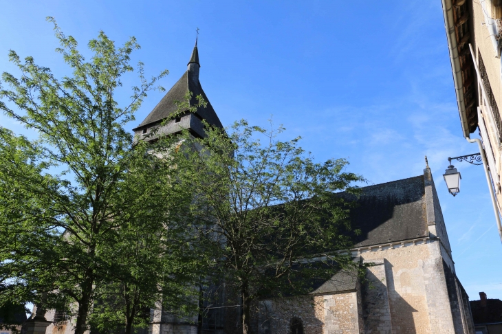 L'église Saint Marcel. - Saint-Marcel