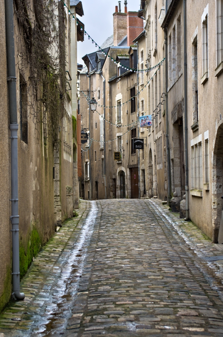 Rue du Greniel à Sel. - Blois