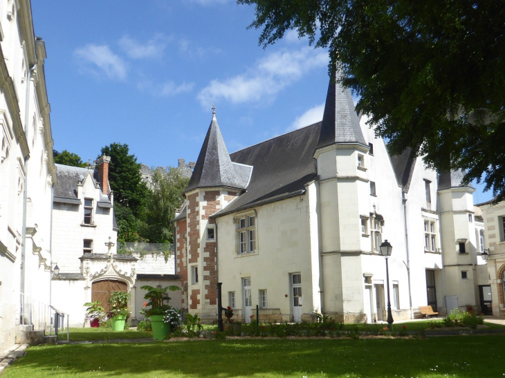 L'hôtel d'Effiat : la cour - Montrichard