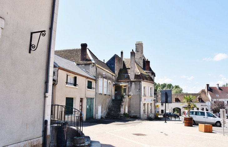 La Commune - Bonny-sur-Loire