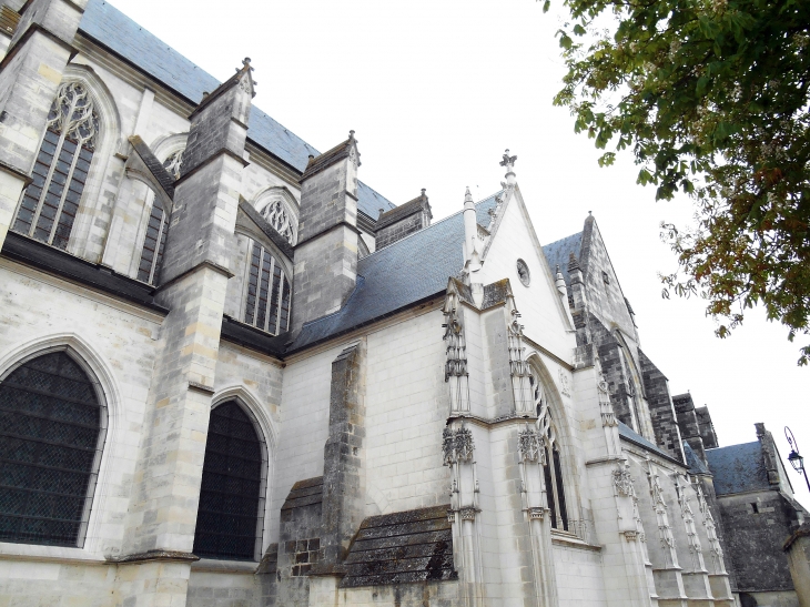La basilique Notre Dame - Cléry-Saint-André