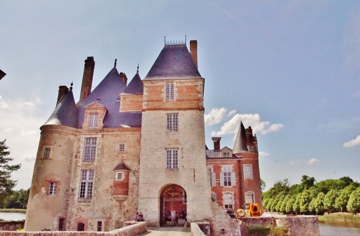 Le Château - La Bussière