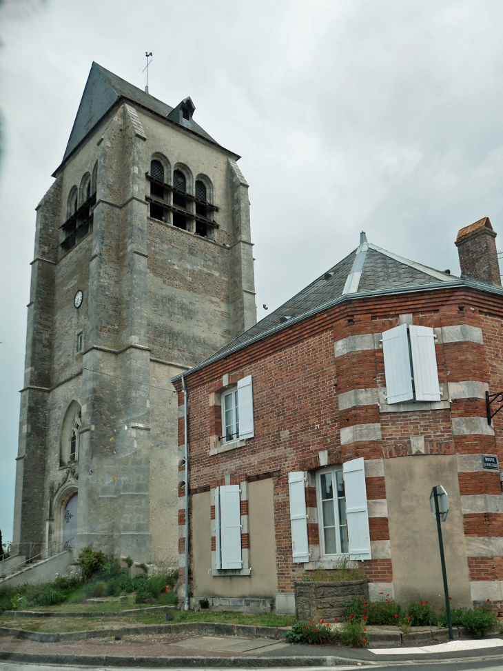Le clocher - La Ferté-Saint-Aubin