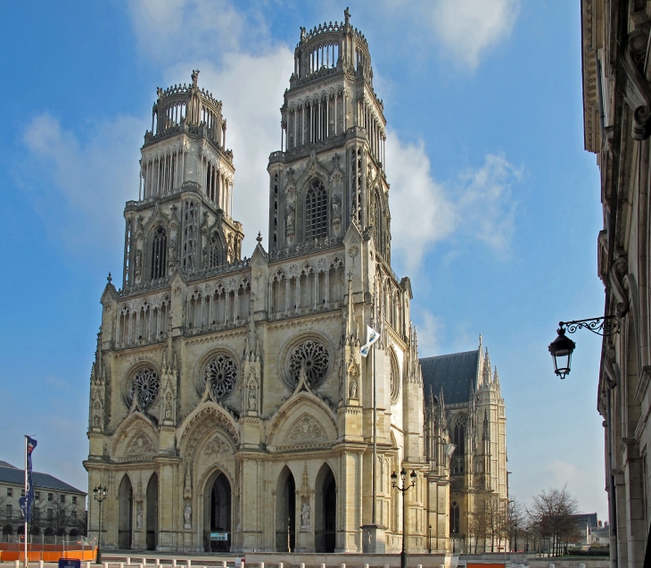  Cathédrale Sainte-Croix. - Orléans