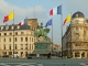 Photo précédente de Orléans Place du Martroi : statue de Jeanne d'Arc 