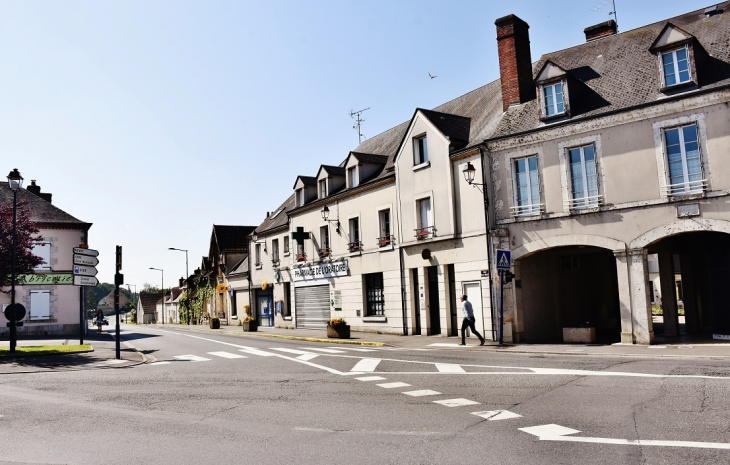 La Commune - Ouzouer-sur-Loire