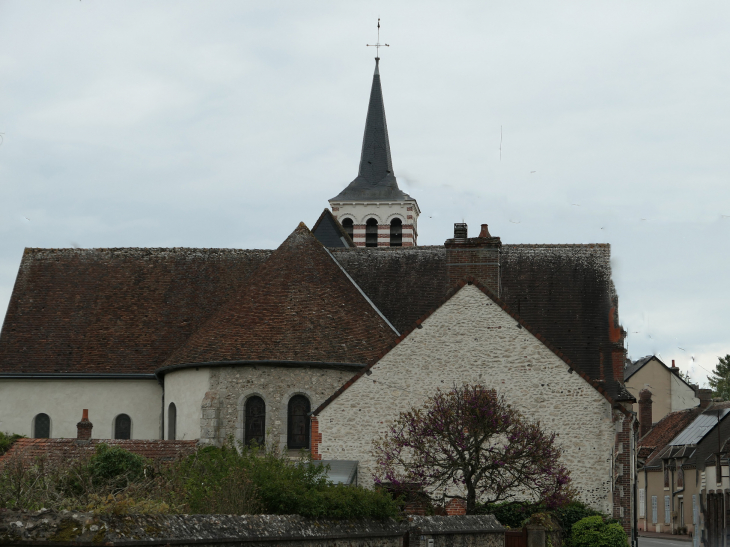 L'église - Sainte-Geneviève-des-Bois