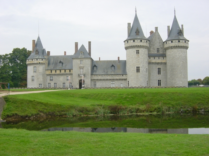 Chateau de sully-sur-loire