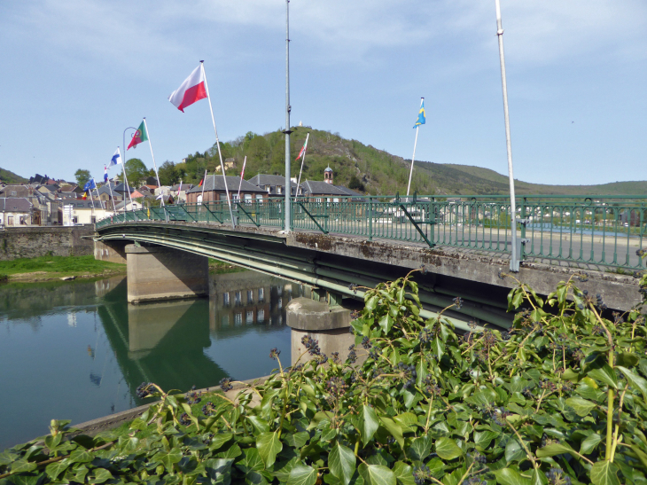 Bogny : le pont sur la Meuse - Bogny-sur-Meuse
