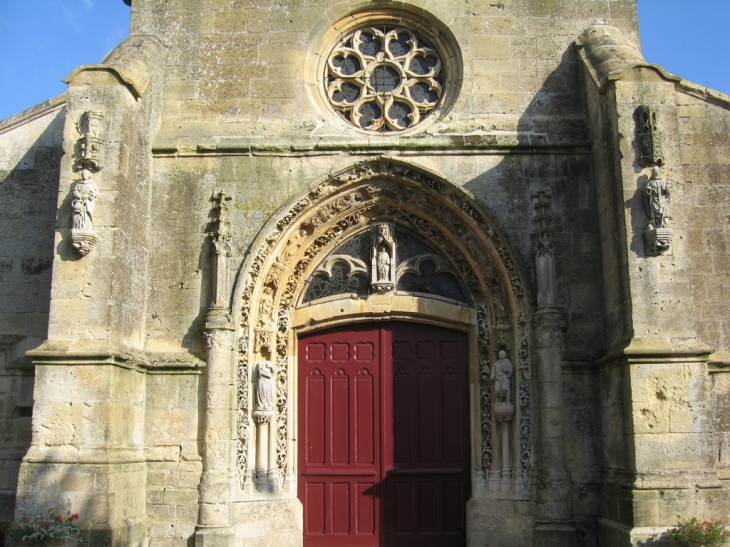 Portail église - Charbogne