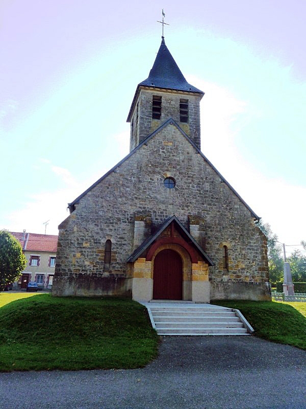 L'entrée de l'église - Chevières