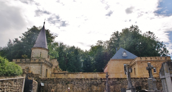 Le Château - Étrépigny