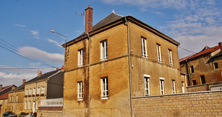 La Mairie - Sapogne-et-Feuchères