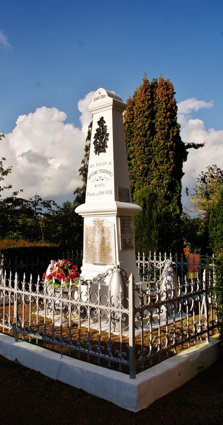 Monument aux Morts - Sapogne-et-Feuchères