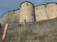 le château fort : les tours de la façade Ouest