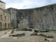 Photo suivante de Sedan le château fort : dans la cour les vestiges de l'église Saint Martin
