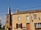 La Mairie et l'église Saint-Nicaise