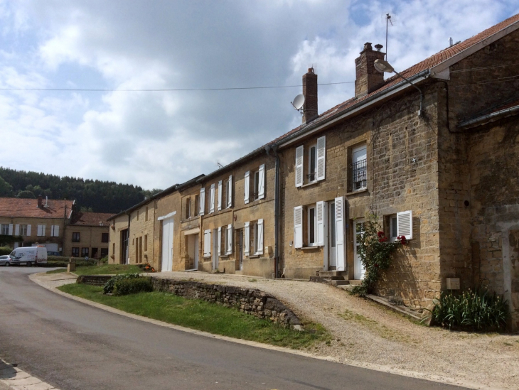 Rue de l'église - Warnécourt