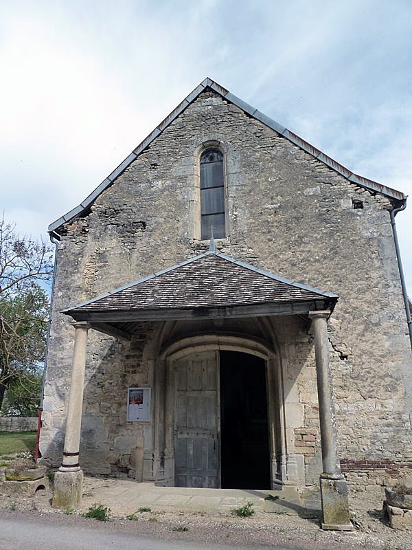L'entrée de l'église - Balnot-sur-Laignes
