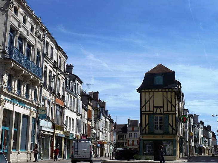 Le centre ville - Bar-sur-Aube