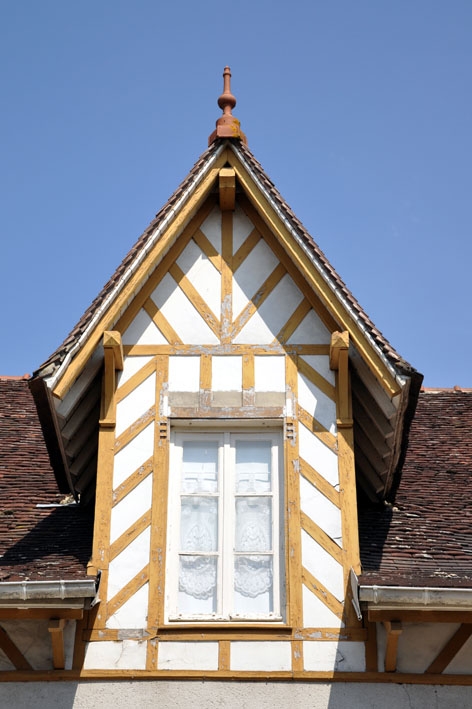 Fenêtre à pan de bois - Photo Fabienne Clérin - Ervy-le-Châtel