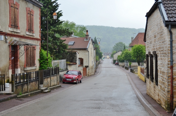 Le Village - Longchamp-sur-Aujon