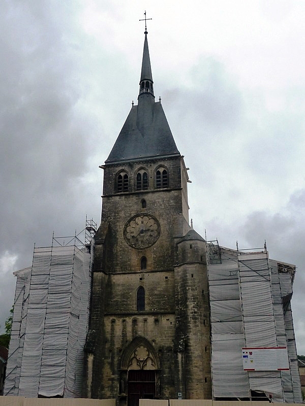 L'église en rénovation - Mussy-sur-Seine