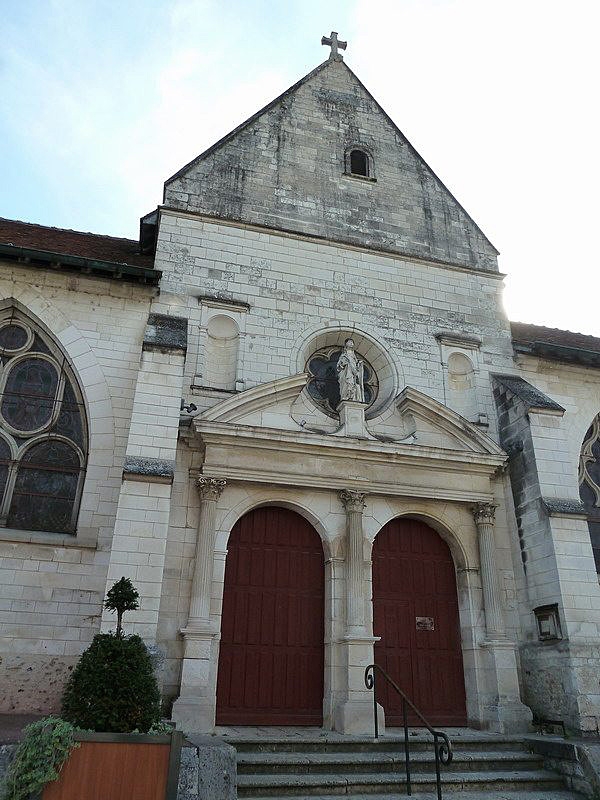 Le portail de l'église - Sainte-Savine