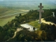 Vue aérienne du Memorial du Général-de-Gaulle (carte postale de 1970)