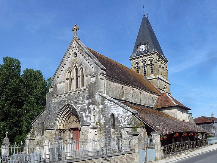 L'église de Braucourt et sa galerie en bois - Éclaron-Braucourt-Sainte-Livière