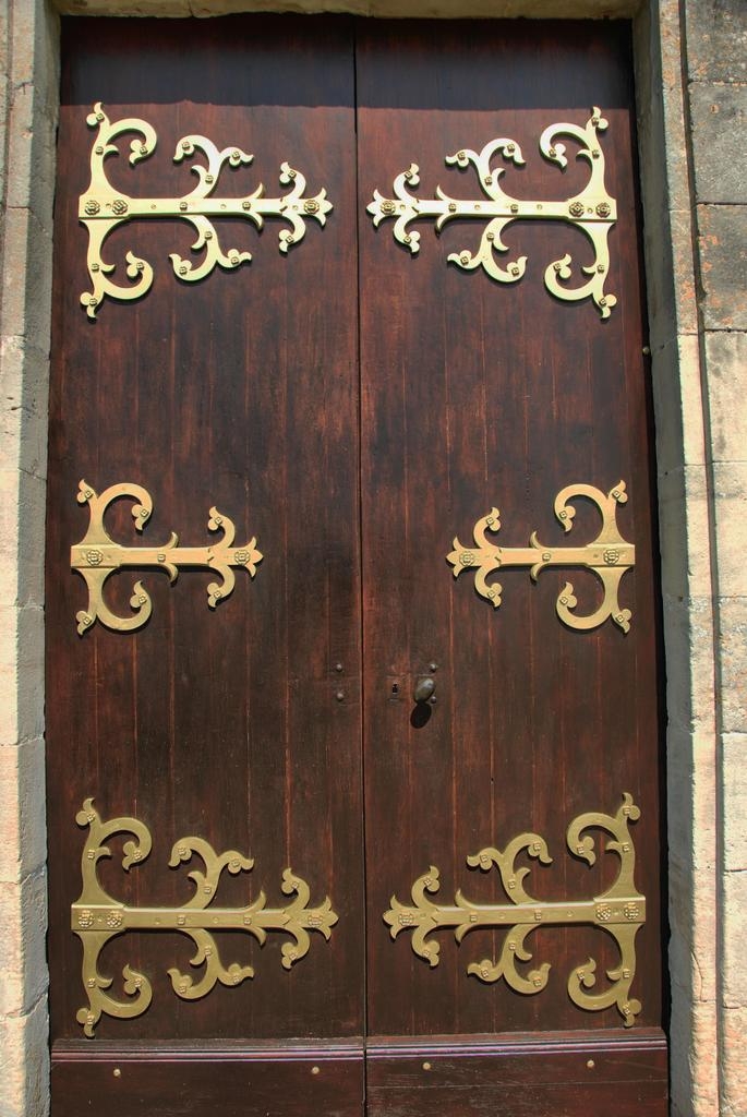 La porte d'entrée de l'église St Louvent (magnifique) - Fontaines-sur-Marne